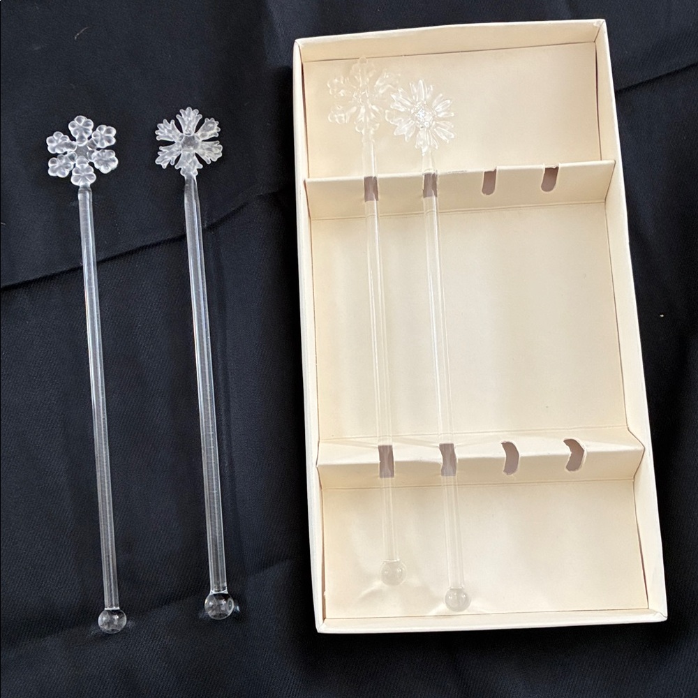 Clear Snowflake Drink Stirrers